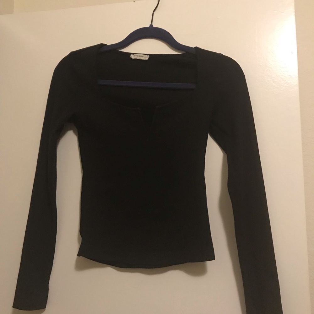 Black long sleeve with detail